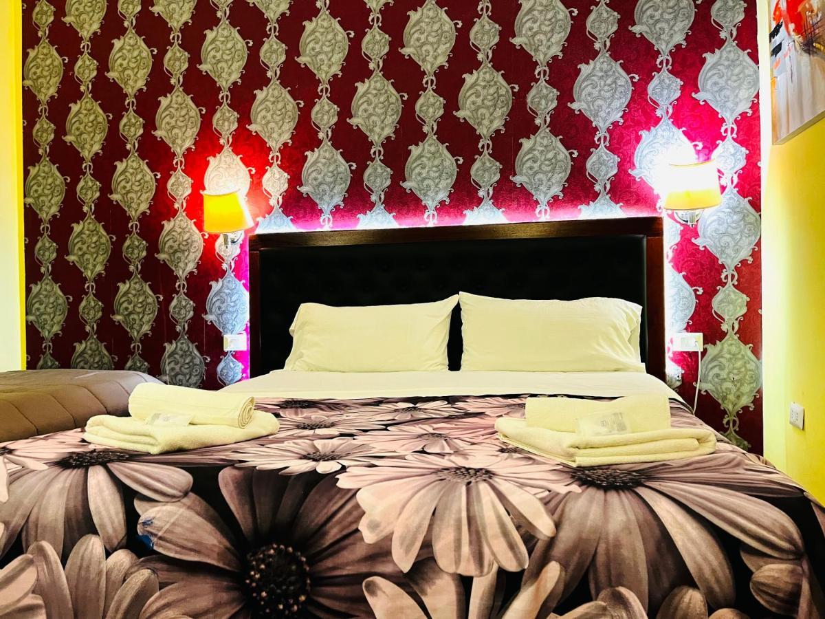 Holiday Rome Guesthouse Buitenkant foto