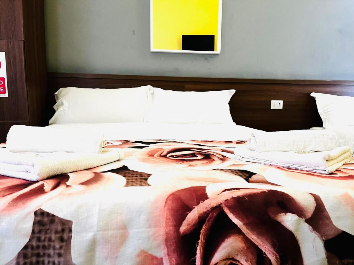 Holiday Rome Guesthouse Buitenkant foto