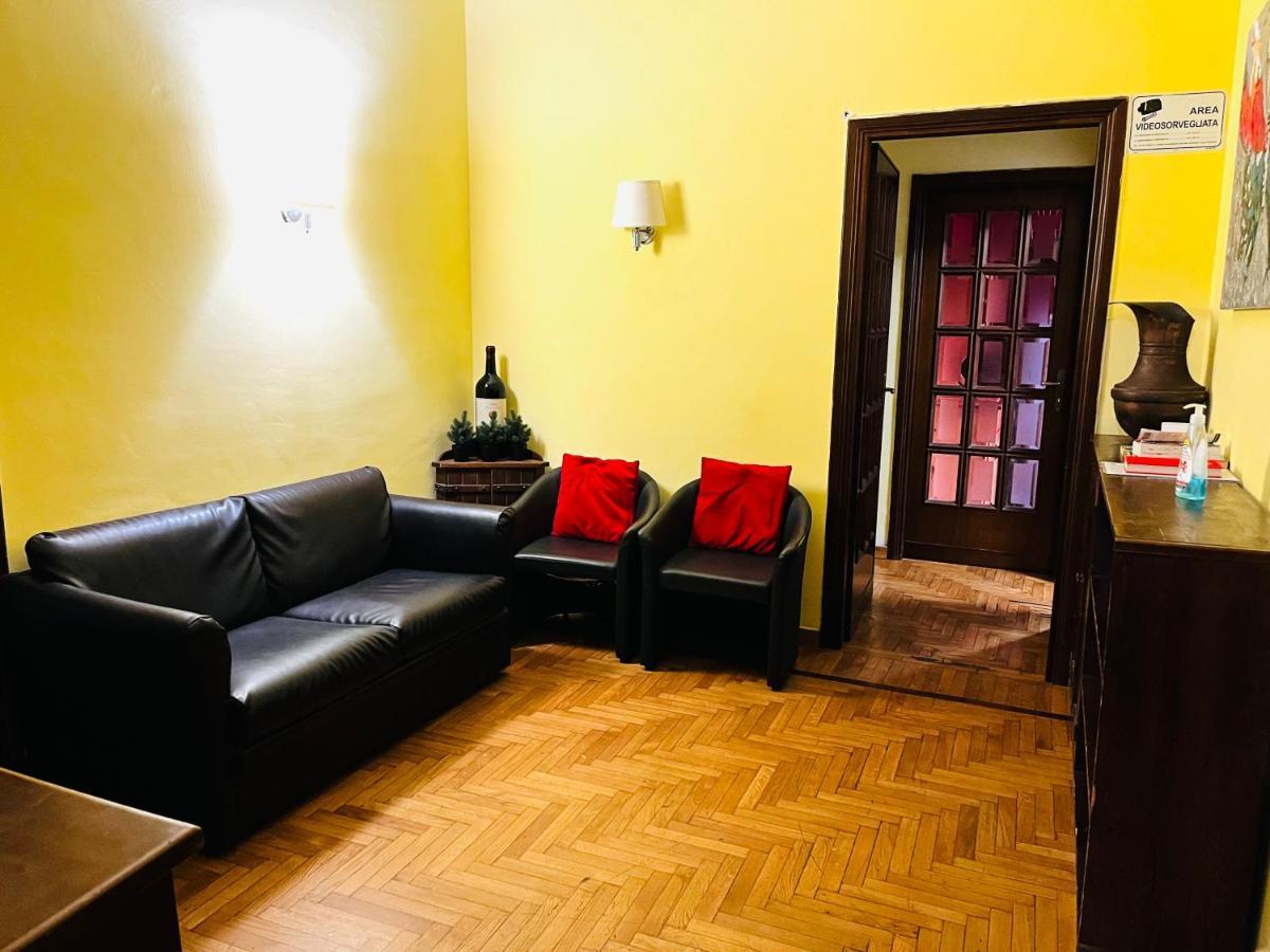 Holiday Rome Guesthouse Buitenkant foto