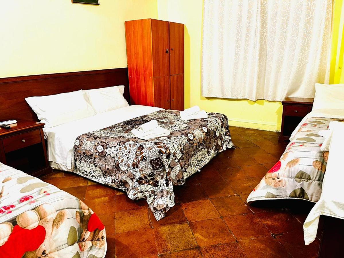 Holiday Rome Guesthouse Buitenkant foto