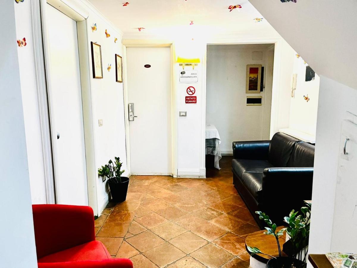 Holiday Rome Guesthouse Buitenkant foto